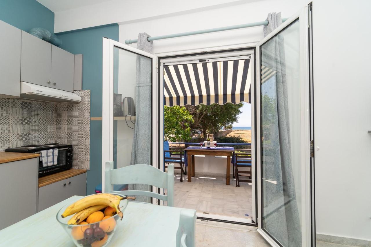 Blue Houses Apartments Finikounta Exterior foto